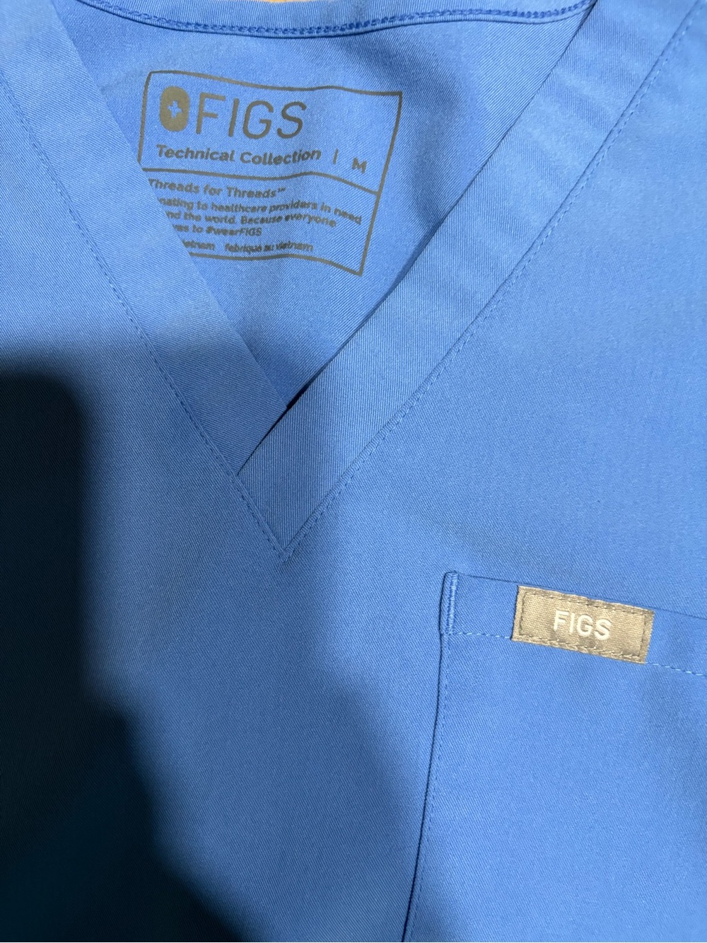 Figs Women's Blue V-Neck Scrub Outfit